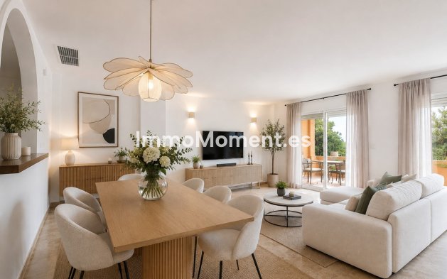 Resale - Townhouse - Estepona - Estepona Centro