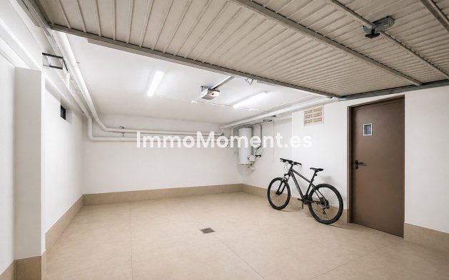 Resale - Townhouse - Estepona - Estepona Centro