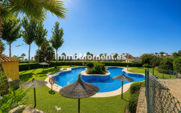 Resale - Townhouse - Estepona - Estepona Centro