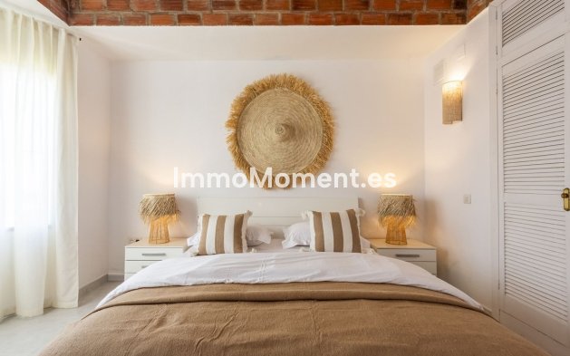 Revente - Villa individuelle - Estepona  - Atalaya