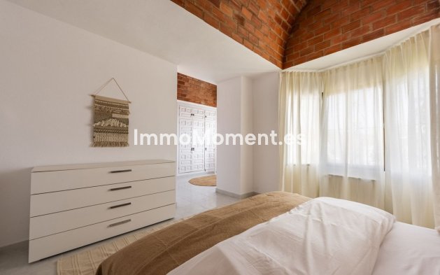 Revente - Villa individuelle - Estepona  - Atalaya