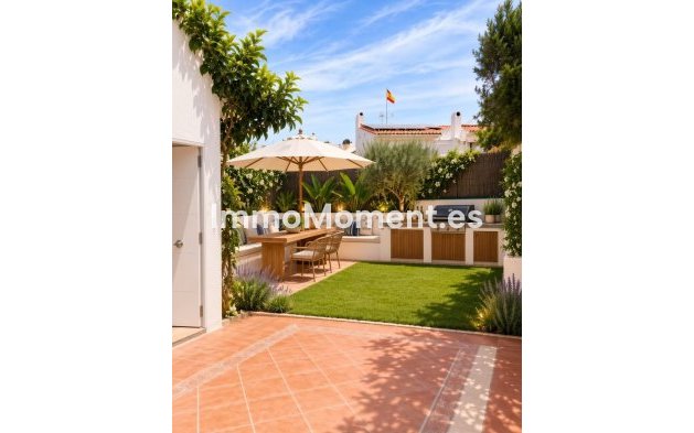 Resale - Townhouse - Estepona - Atalaya