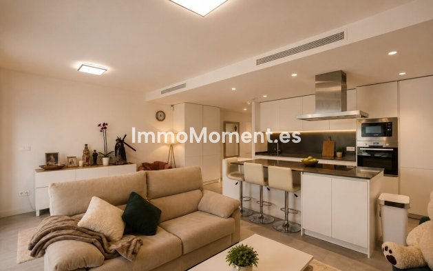 Resale - Apartment - Estepona - Estepona Centro