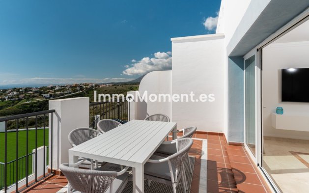 Resale - Apartment - Benahavís - Benahavís Centro
