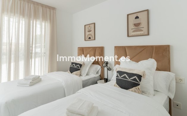 Resale - Apartment - Benahavís - Benahavís Centro