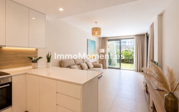 Resale - Apartment - Estepona - Selwo