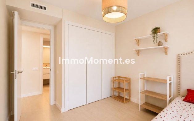 Resale - Apartment - Estepona - Selwo