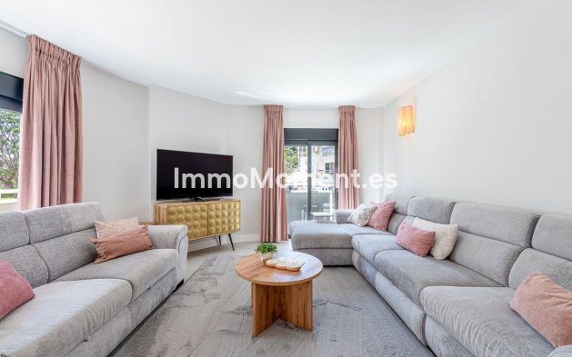 Bestaande woning - Appartement - Torremolinos - La Carihuela