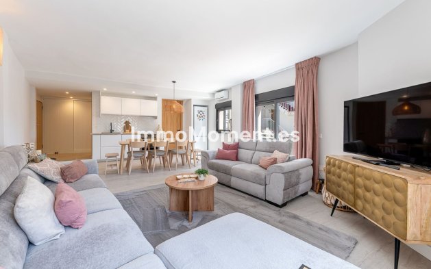 Bestaande woning - Appartement - Torremolinos - La Carihuela