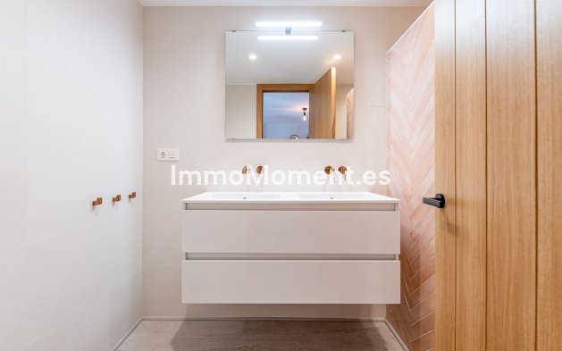 Bestaande woning - Appartement - Torremolinos - La Carihuela