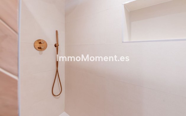 Bestaande woning - Appartement - Torremolinos - La Carihuela