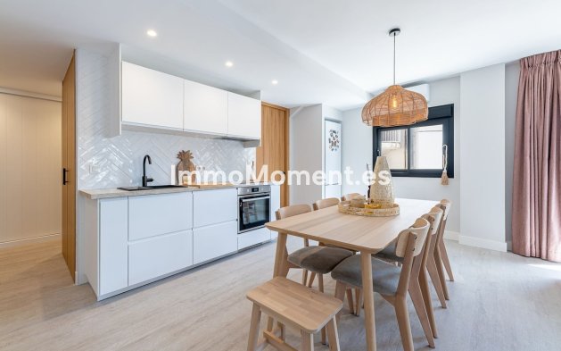 Bestaande woning - Appartement - Torremolinos - La Carihuela