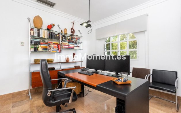 Wiederverkauf - Freistehende Villa - Torrevieja - Torrevieja Centro