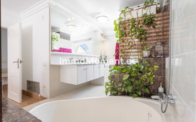 Wiederverkauf - Freistehende Villa - Torrevieja - Torrevieja Centro