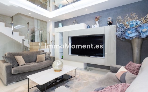 Resale - Detached villa - Orihuela - Villamartín