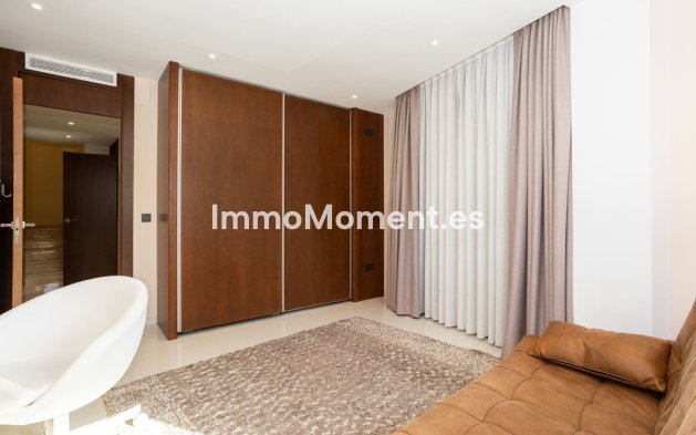 Resale - Detached villa - Orihuela - Villamartín