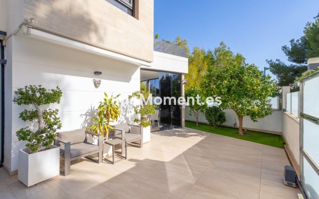 Resale - Detached villa - Orihuela - Villamartín