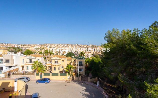 Resale - Detached villa - Orihuela - Villamartín