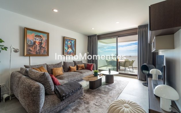 Resale - Apartment - Estepona - Estepona Centro