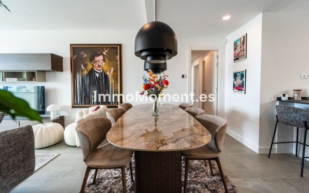 Resale - Apartment - Estepona - Estepona Centro