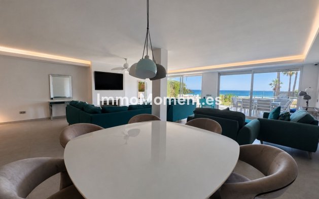 Resale - Detached villa - Estepona - New Golden Mile