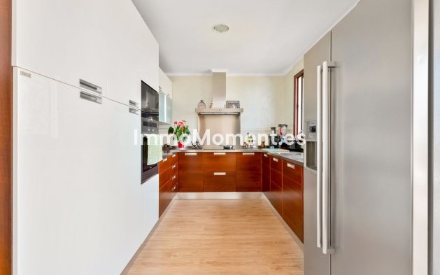Wiederverkauf - Wohnung - Marbella - Nueva Andalucía