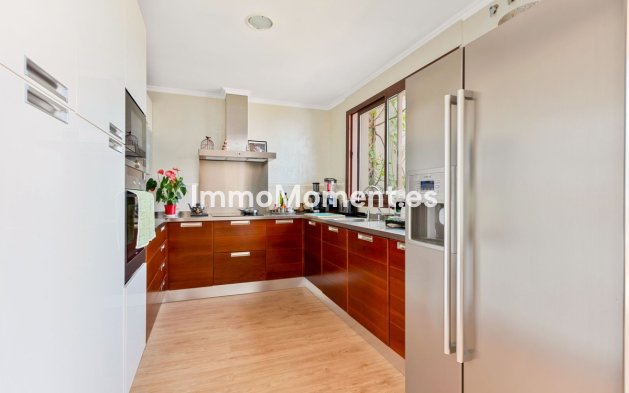 Wiederverkauf - Wohnung - Marbella - Nueva Andalucía