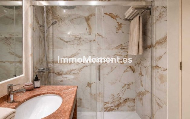 Resale - Apartment - Marbella - Sierra Blanca