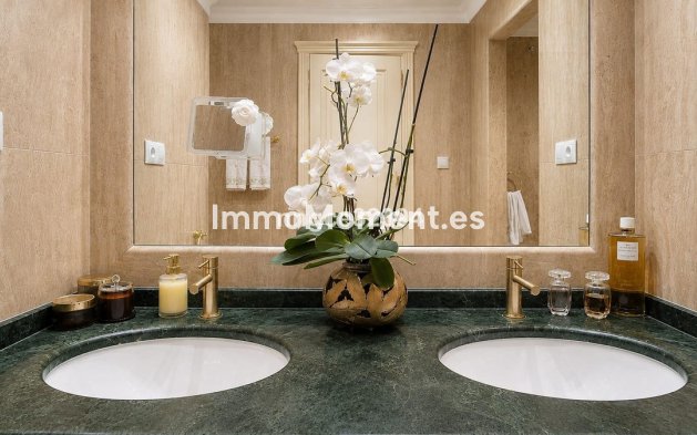 Resale - Apartment - Marbella - Sierra Blanca