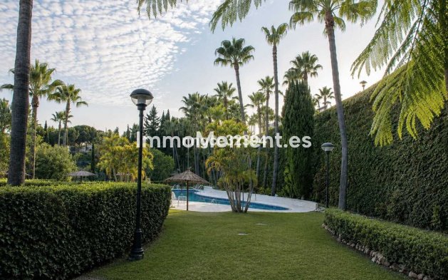 Resale - Apartment - Marbella - Sierra Blanca