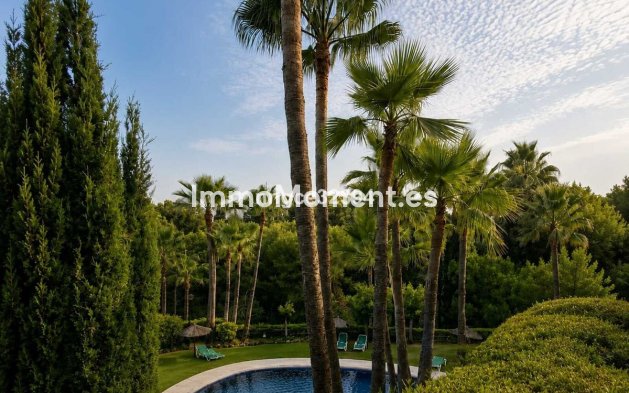 Resale - Apartment - Marbella - Sierra Blanca