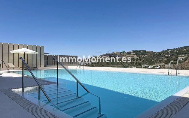 Resale - Apartment - Benahavís - Benahavís Centro