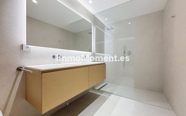 Resale - Apartment - Benahavís - Benahavís Centro