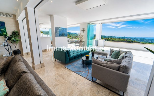 Resale - Apartment - Marbella - Santa Clara