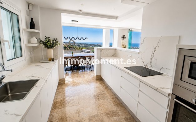Resale - Apartment - Marbella - Santa Clara