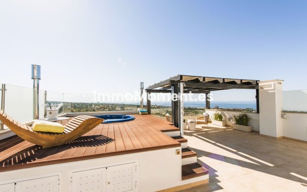 Resale - Apartment - Marbella - Santa Clara