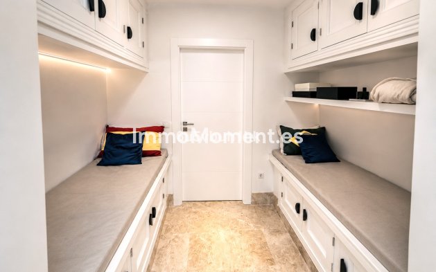 Resale - Apartment - Marbella - Santa Clara