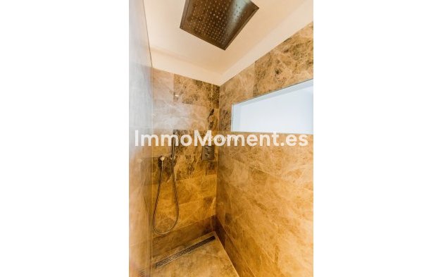 Resale - Apartment - Marbella - Santa Clara