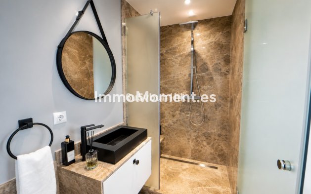 Resale - Apartment - Marbella - Santa Clara