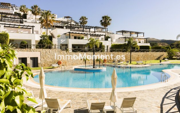 Resale - Apartment - Marbella - Santa Clara