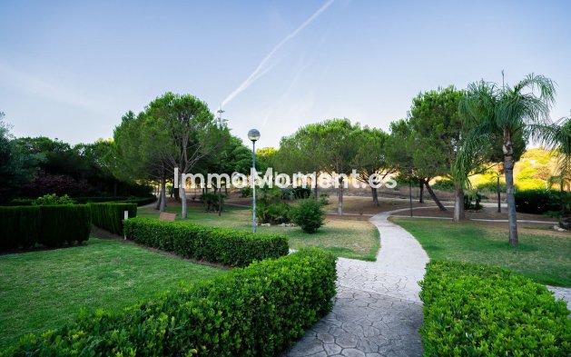Resale - Apartment - Marbella - Santa Clara