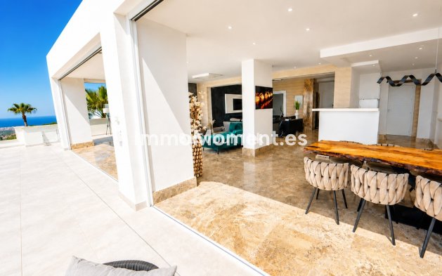 Resale - Apartment - Marbella - Santa Clara