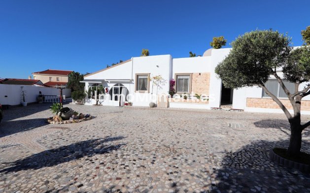 Bestaande woning - Vrijstaande villa - Rojales - Ciudad Quesada