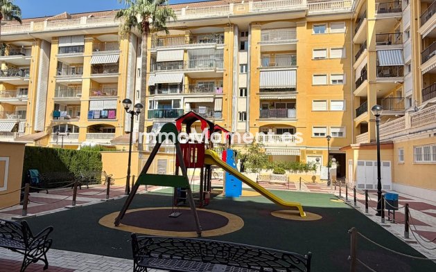 Resale - Apartment - Denia - Denia Centro