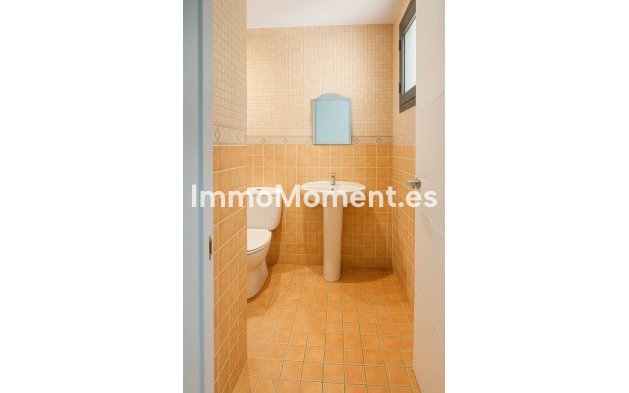 Resale - Townhouse - Estepona - Estepona Centro