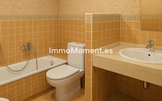 Resale - Townhouse - Estepona - Estepona Centro