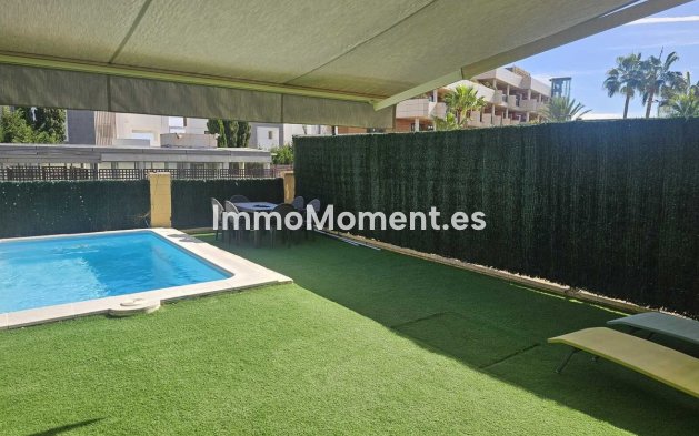 Resale - Townhouse - Estepona - Estepona Centro