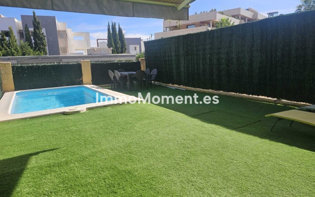 Resale - Townhouse - Estepona - Estepona Centro
