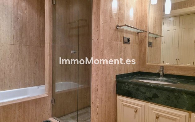 Resale - Apartment - Marbella - Sierra Blanca