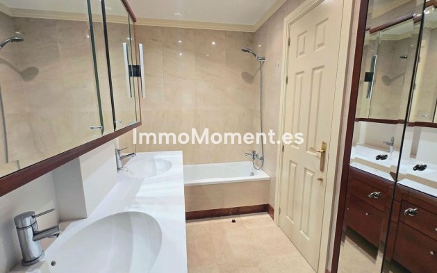 Resale - Apartment - Marbella - Sierra Blanca